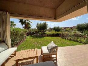 Jade Appart avec jardin privatif et accès directe piscine